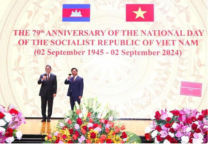 八月革命与九·二国庆79周年：越柬合作关系不断走深走实