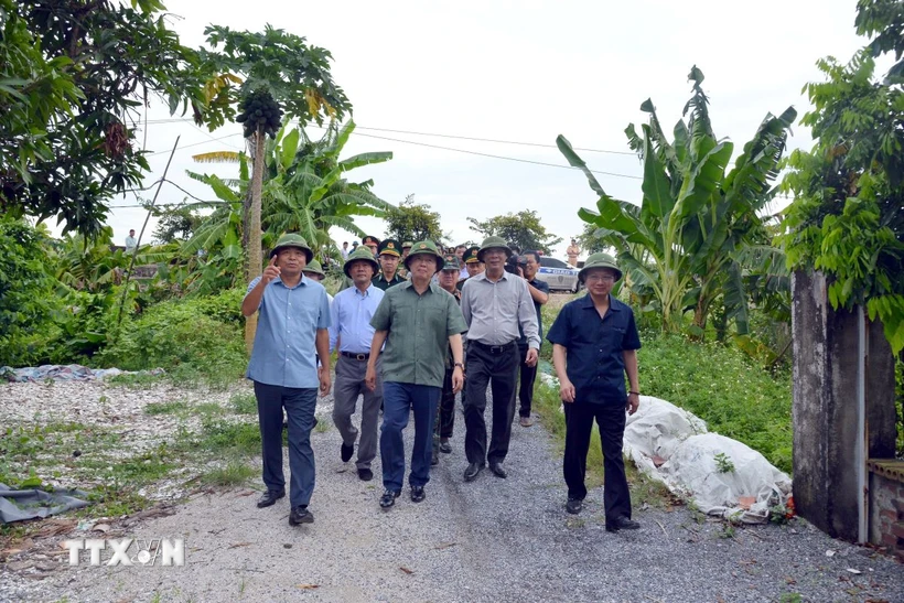 应对超强台风“摩羯”：越南政府副总理陈红河实地检查台风防御准备工作