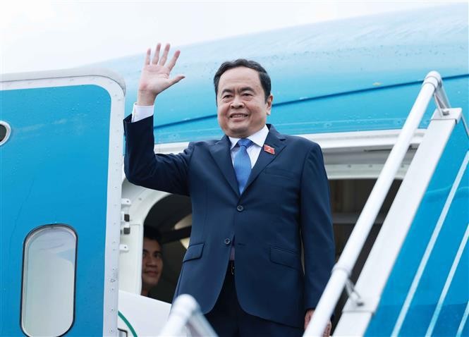 越南国会主席陈青敏启程 对俄罗斯进行正式访问