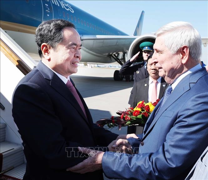 越南国会主席陈青敏抵达莫斯科 开始对俄罗斯联邦进行正式访问