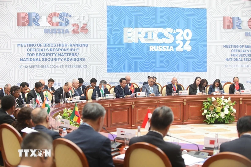 越南公安部部长梁三光对俄罗斯进行工作访问