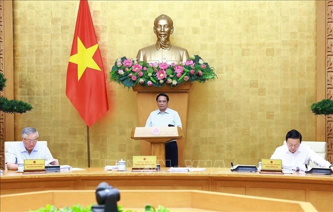 范明正总理主持召开政府9月份立法工作专题会议