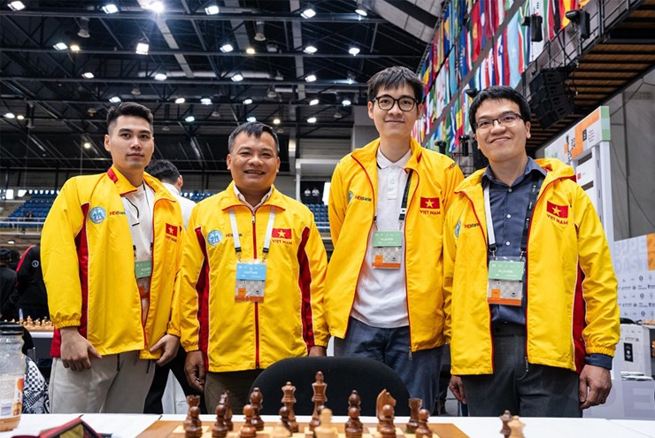 2024年国象奥赛：越南棋手黎光廉创造奇迹