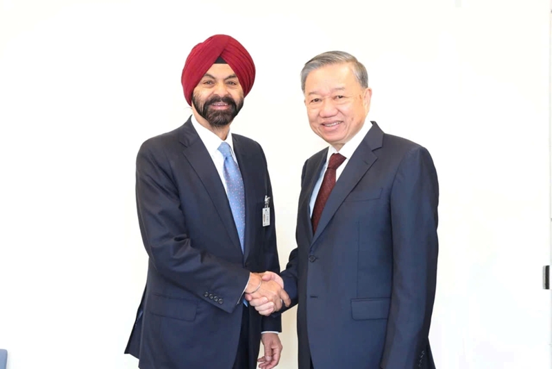 越南始终优先加强和巩固与世界银行的关系