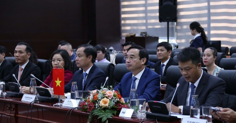 越南岘港市加强与老挝占巴塞省的合作