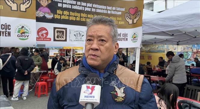 旅法越南人社群举行慈善义卖活动 为越南灾民筹集善款