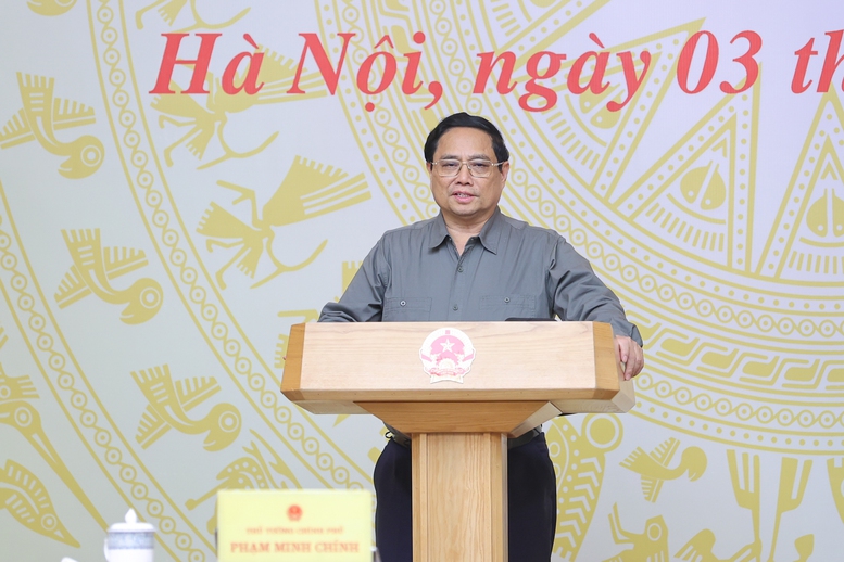 越南政府常务委员会与企业举行会议 加快国家重点工程建设