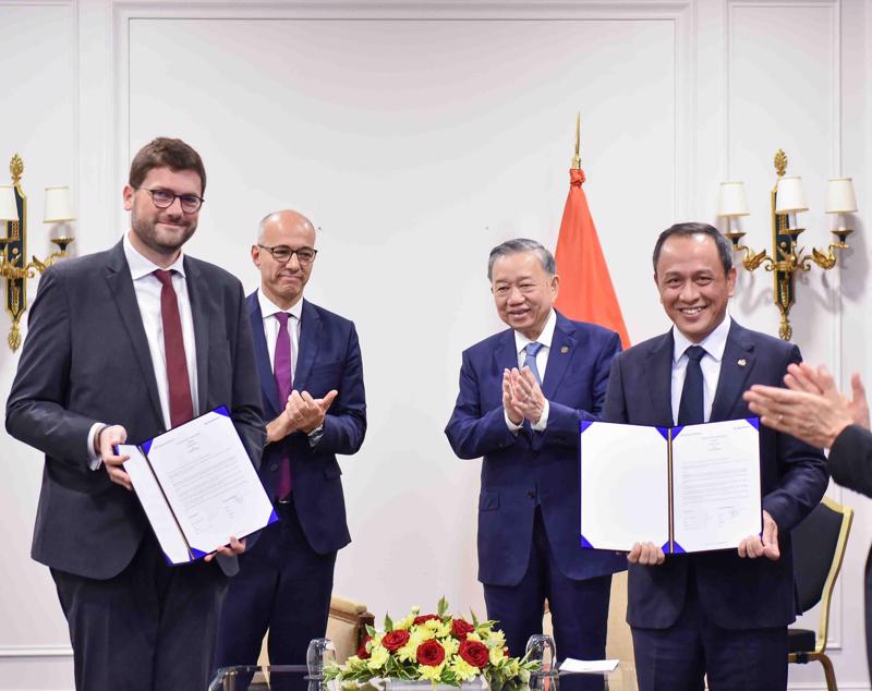 越航与赛峰航空座椅公司展开合作