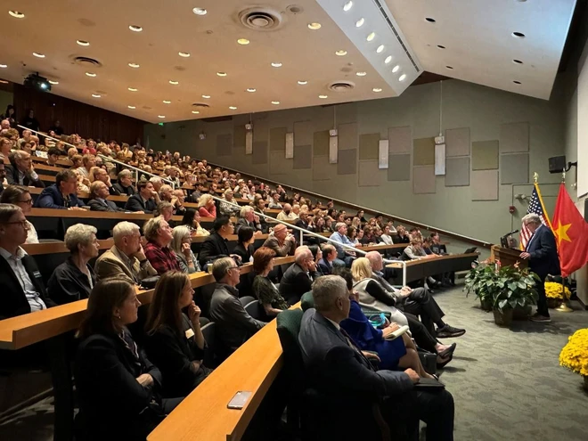 美国和平研究所举办第三届越南战争遗留问题年度对话