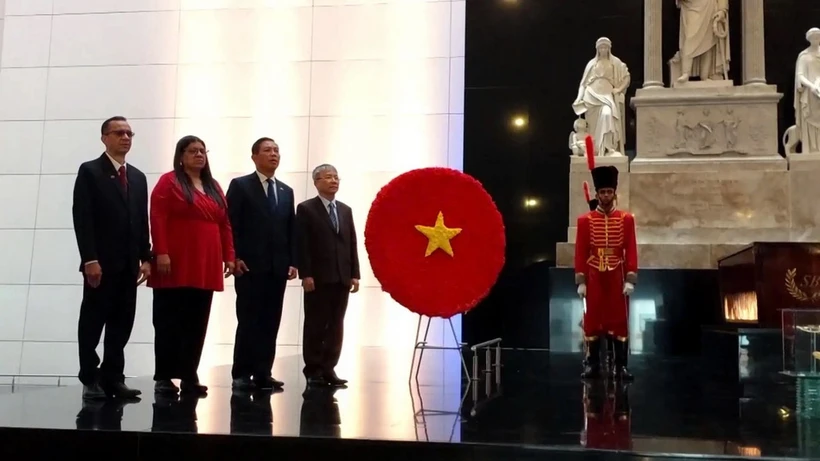 广南省委常务副书记阮德勇率团对委内瑞拉进行工作访问