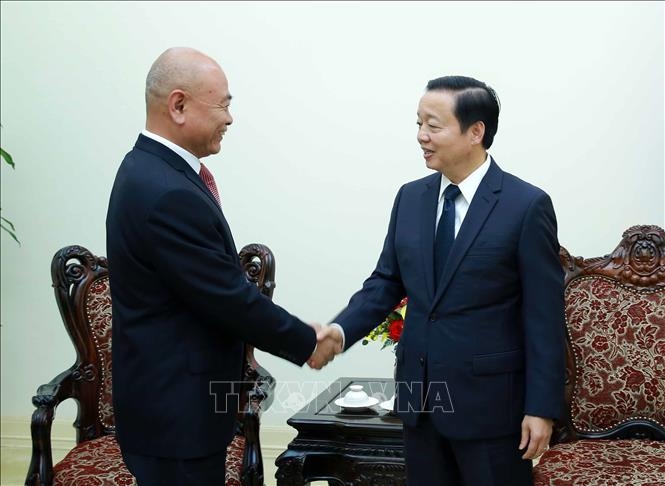 中国愿展开与越南各伙伴在高速铁路工业中的合作