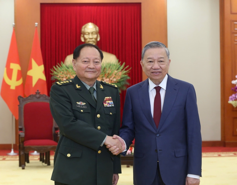 加强越中防务安全合作