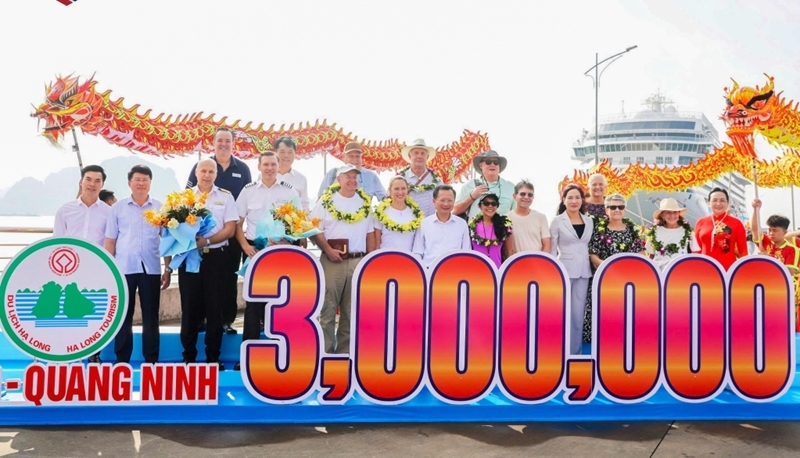 今年前10个月广宁省接待游客1670万人次