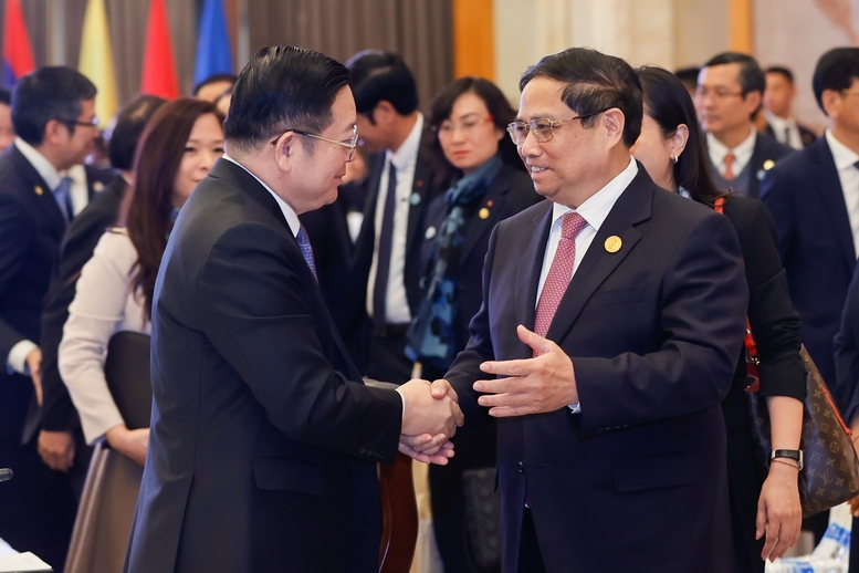 范明正总理提出柬老缅越四国合作机制中的三个“新”