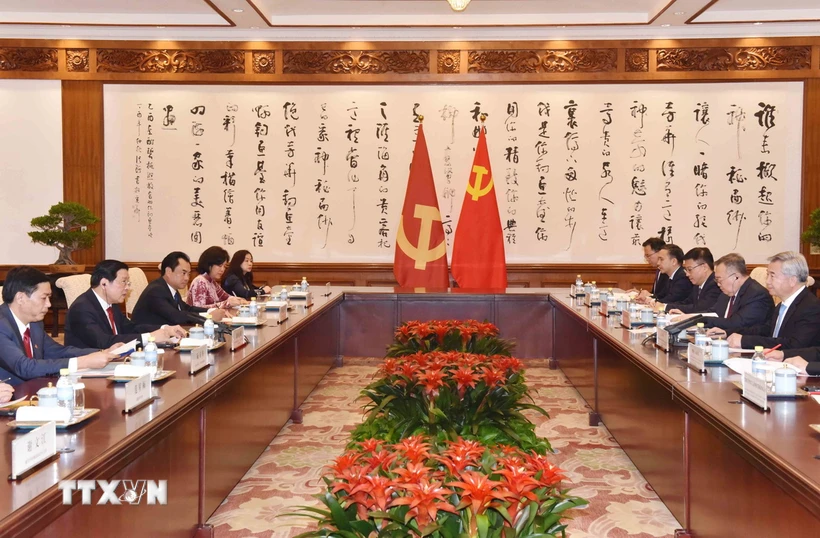 越南共产党代表团访问中国