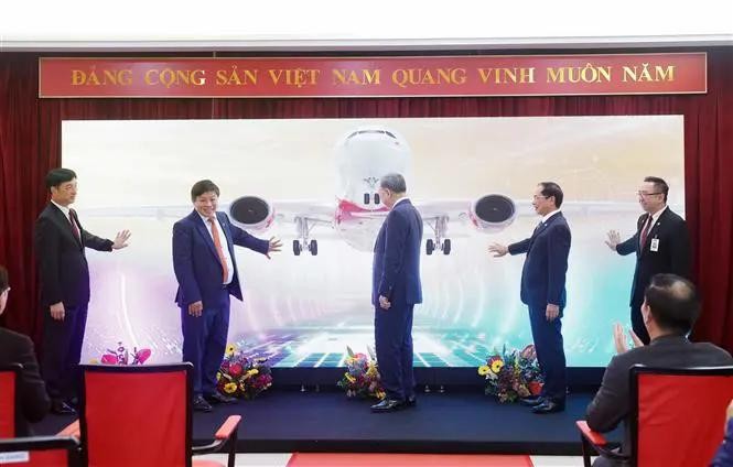 苏林总书记出席越捷航空河内至吉隆坡国际航线开通仪式