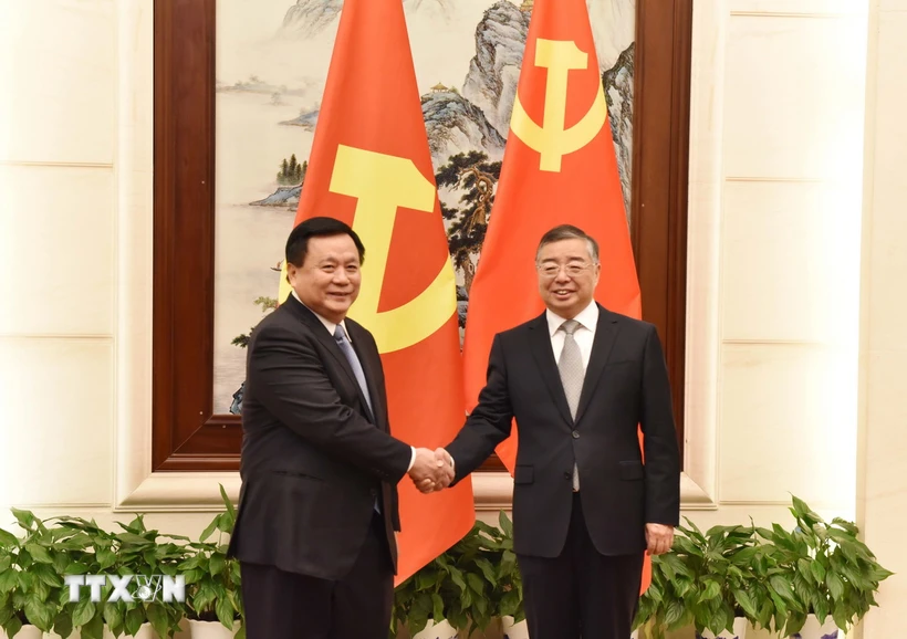 第十九次越中两党理论研讨会在中国举行