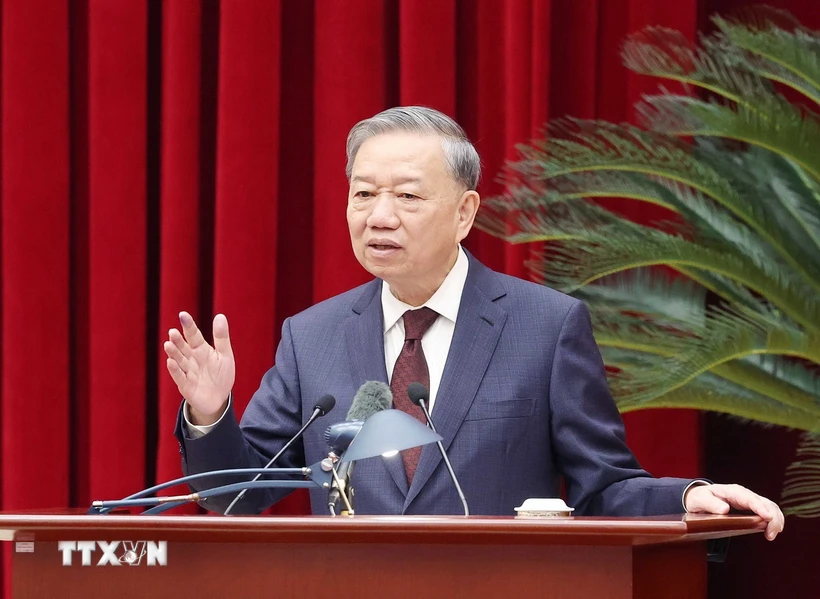 苏林总书记：加快推进机构精简 为实现越共十三大目标贡献力量