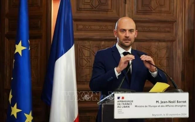 越南外交部长向法国新任欧洲与外交部长致贺电