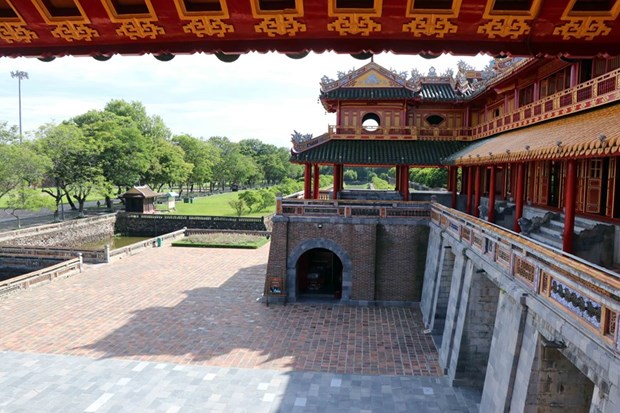 Продвижение имиджа наследия и национального платья «аозай» на 28-м Вьетнамском кинофестивале