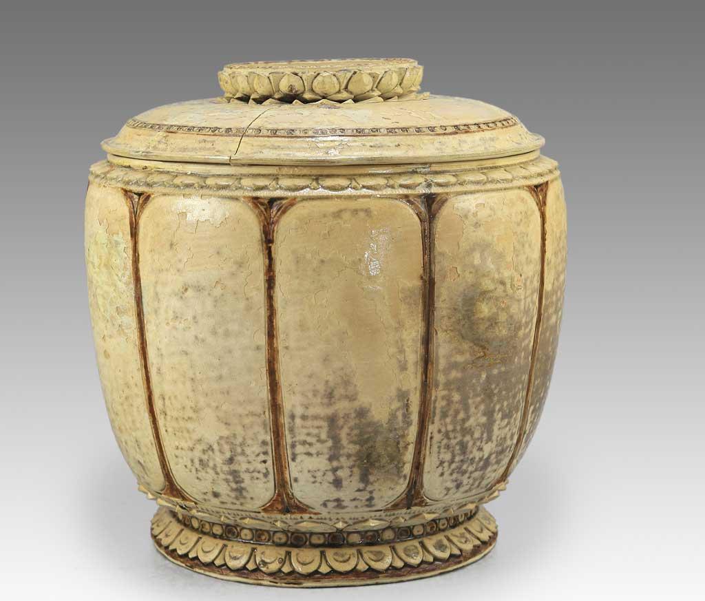 Выставка «фарфор и керамика Вьетнама - своеобразная традиция»