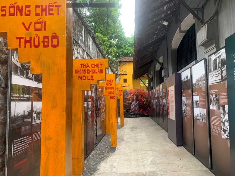 Воссоздание героических воспоминаний о 60 днях и ночах войны Сопротивления жителей столицы