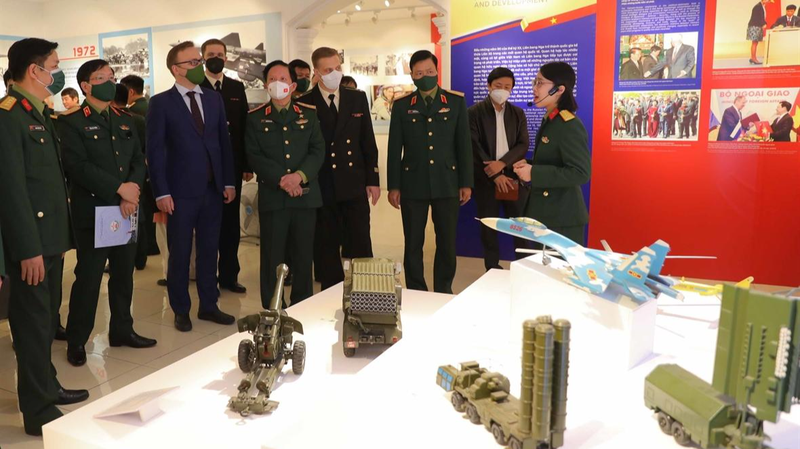Выставка «Устойчивые отношения дружбы»