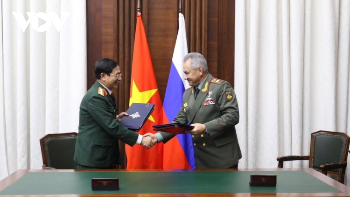 Министры обороны РФ и Вьетнама подписали соглашение о военно-техническом сотрудничестве