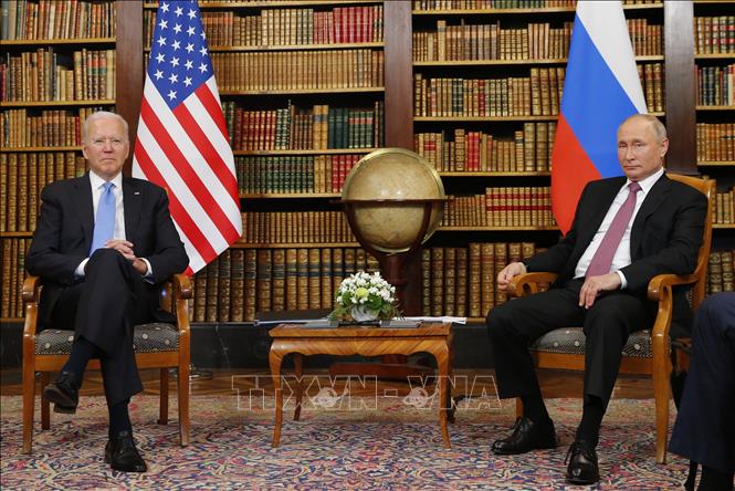 Россия и США договорились провести консультации по чувствительным вопросам безопасности