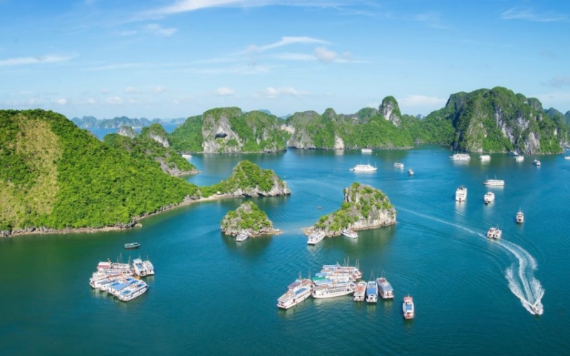 Выставка 350 фотографий наследий Вьетнама, внесенных в список ЮНЕСКО