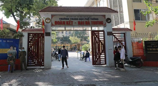 Студенты из «оранжевых зон» Ханоя возвращаются к онлайн-обучению с 20 декабря