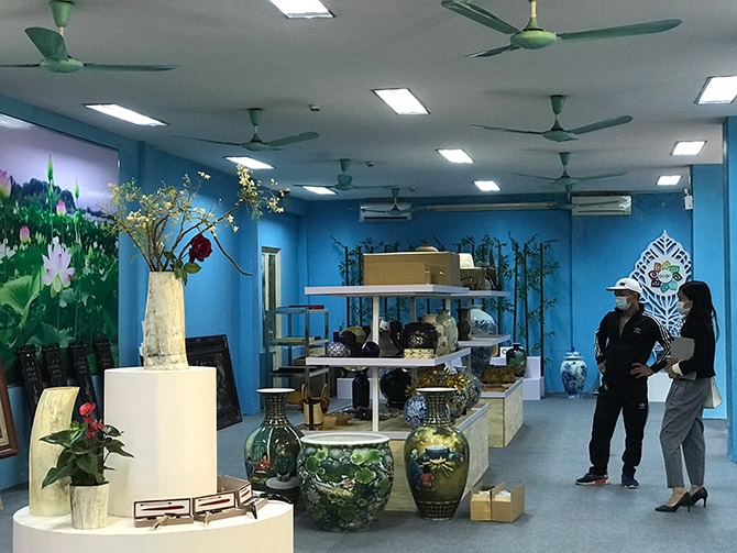 Выставка более чем 110 уникальных изделий ручной работы из ротанга, бамбука и рога