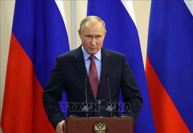 В новогоднем послании Президент России сделал акцент на защите национальных интересов