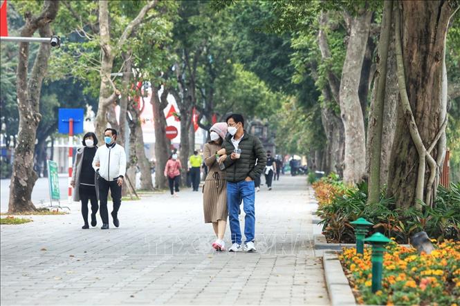 Ханойцы приветствуют первый день Нового 2022 года