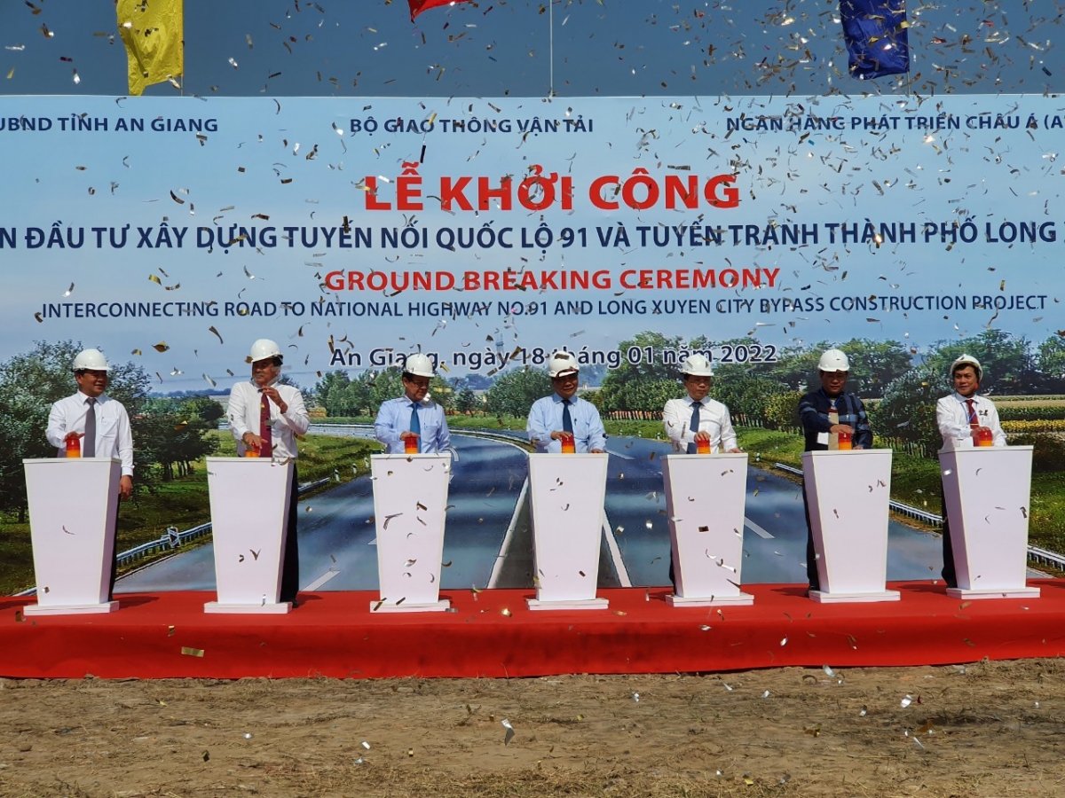 В провинции Анзянг запущен один из крупнейших центров производства риса в Азии