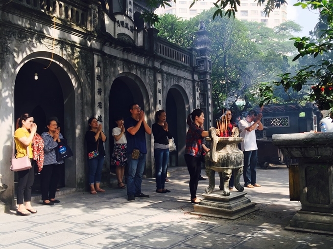 Ханой официально открывает туристические места для приема посетителей