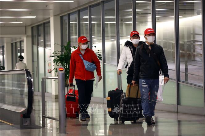 Около 153 тыс иностранных туристов приехалии уехали из Вьетнама