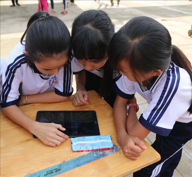 Кханьхоа проведет в местных школах цифровую выставку «Острова Хоангша и Чыонгша принадлежат Вьетнаму»