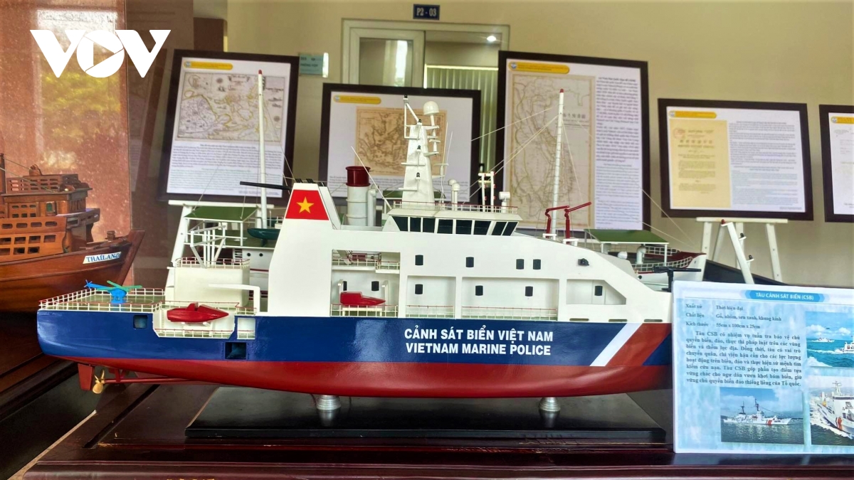Многие ценные документы представлены на выставке «Море и острова Вьетнама» 2022