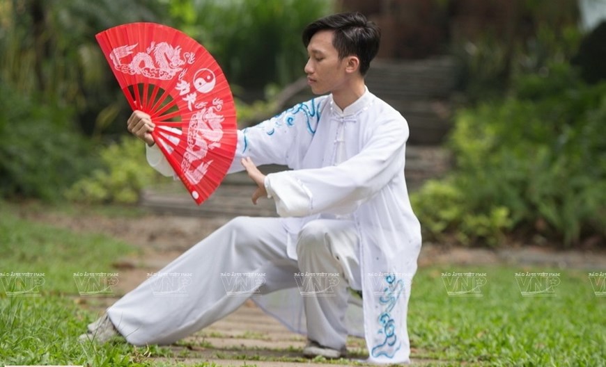 Боевое искусство и использованием веера