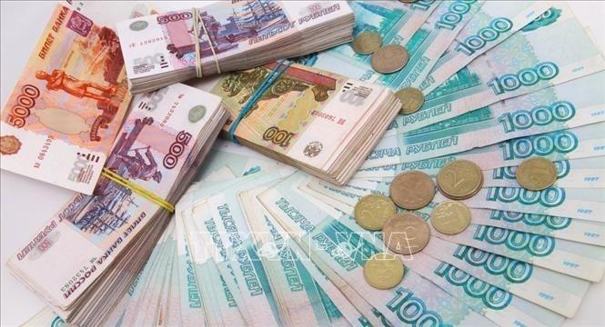 Президент России поручил перевести в рубли газовые контракты с недружественными странами