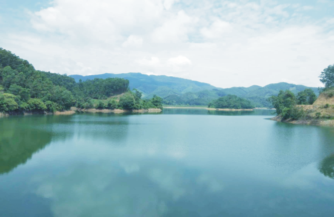 Жизнь у озера Баолинь