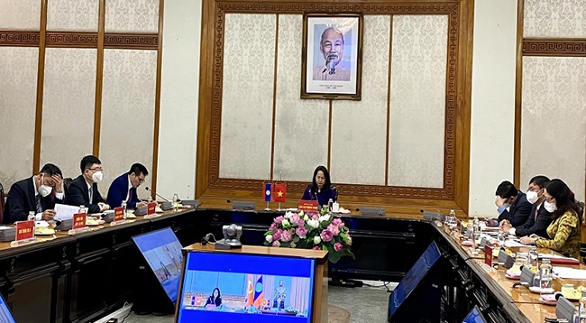 Укрепляется сотрудничество между Канцеляриями ЦК КПВ и ЦК НРПЛ
