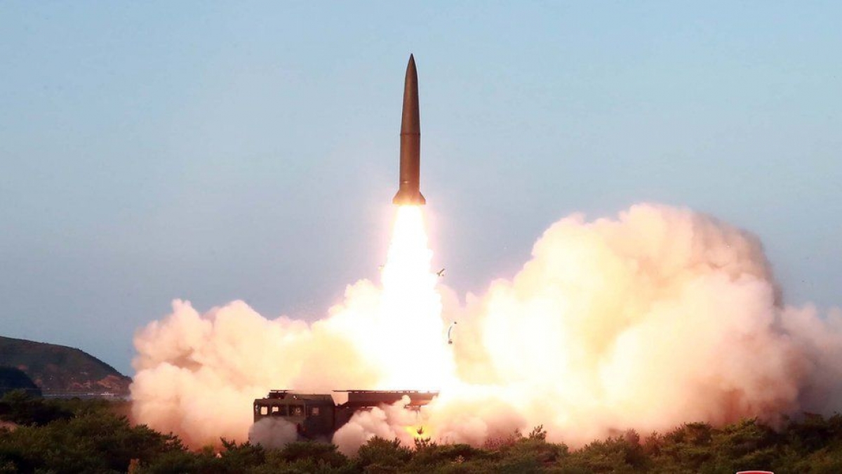 США и Южная Корея призывают Северную Корею вернуться за стол переговоров после ракетных испытаний
