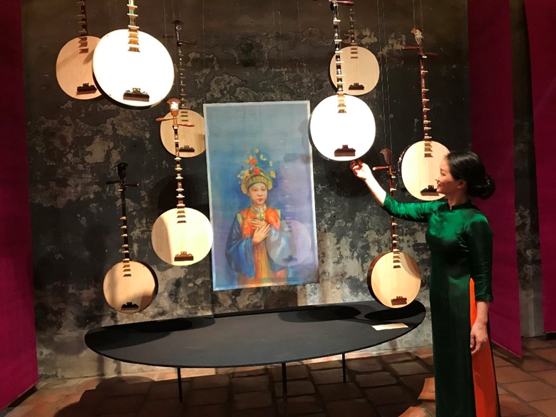 Культурно-художественные мероприятия в старом квартале Ханоя по случаю праздников 30 апреля и 1 мая