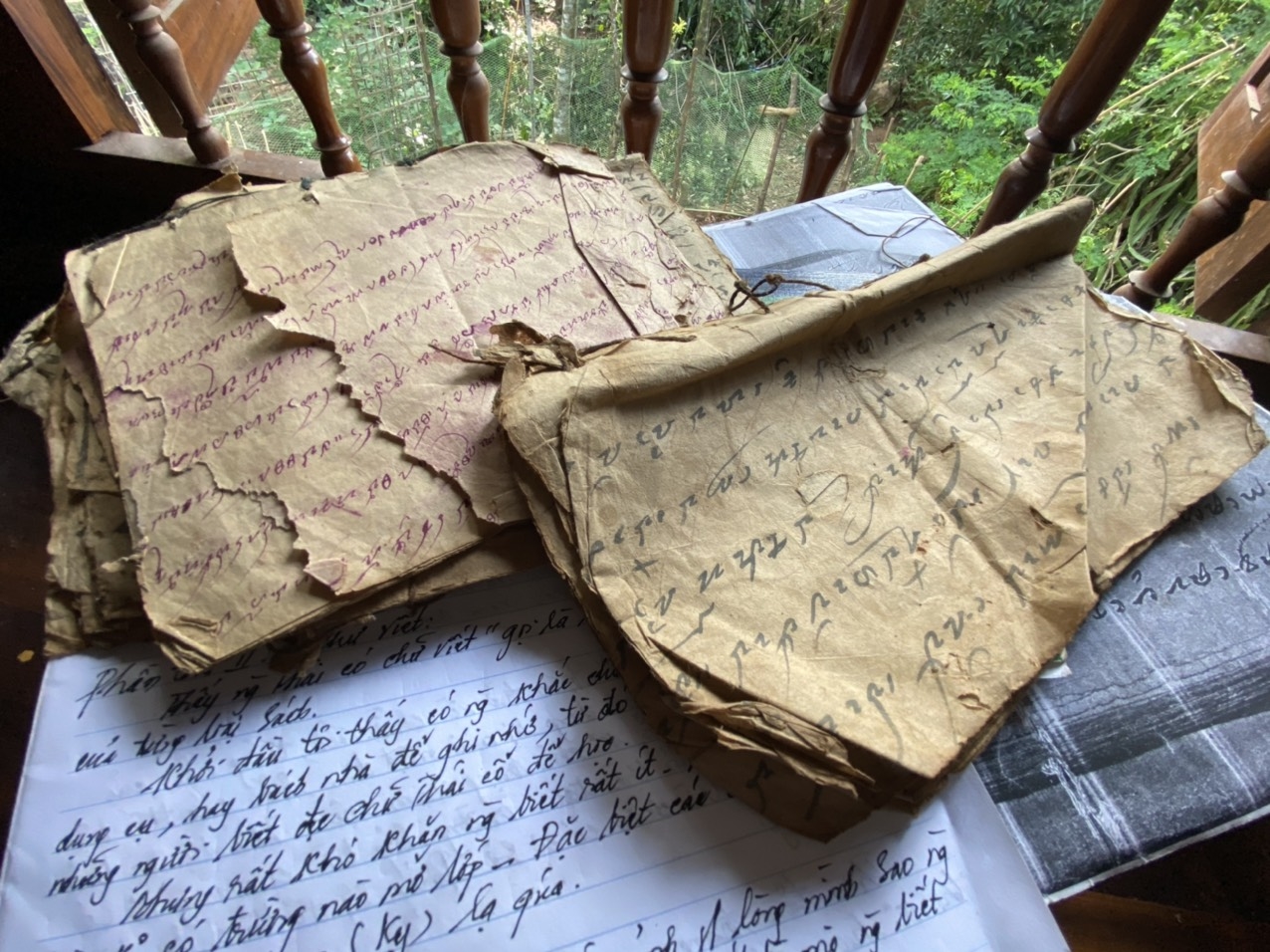 Мастер, отдавший более 60 лет жизни сохранению древней письменности народа Тхай