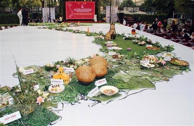 Гастрономическая карта Вьетнама из блюд, деликатесов 63 провинций и городов