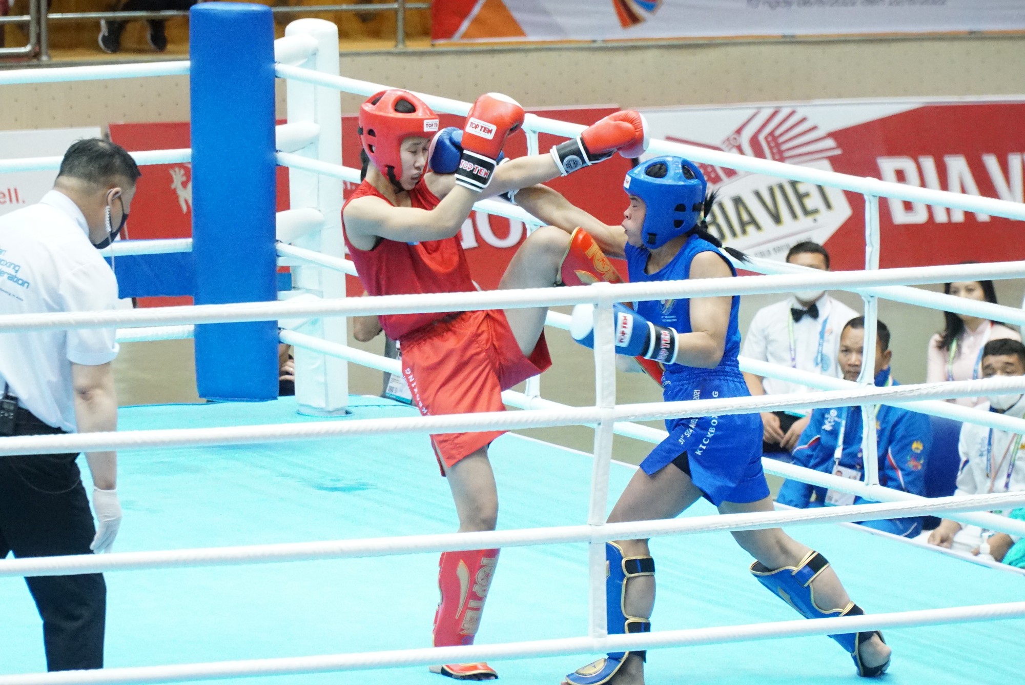 Вьетнамские кикбоксеры хорошо выступили на квалификационном туре к SEA Games 31