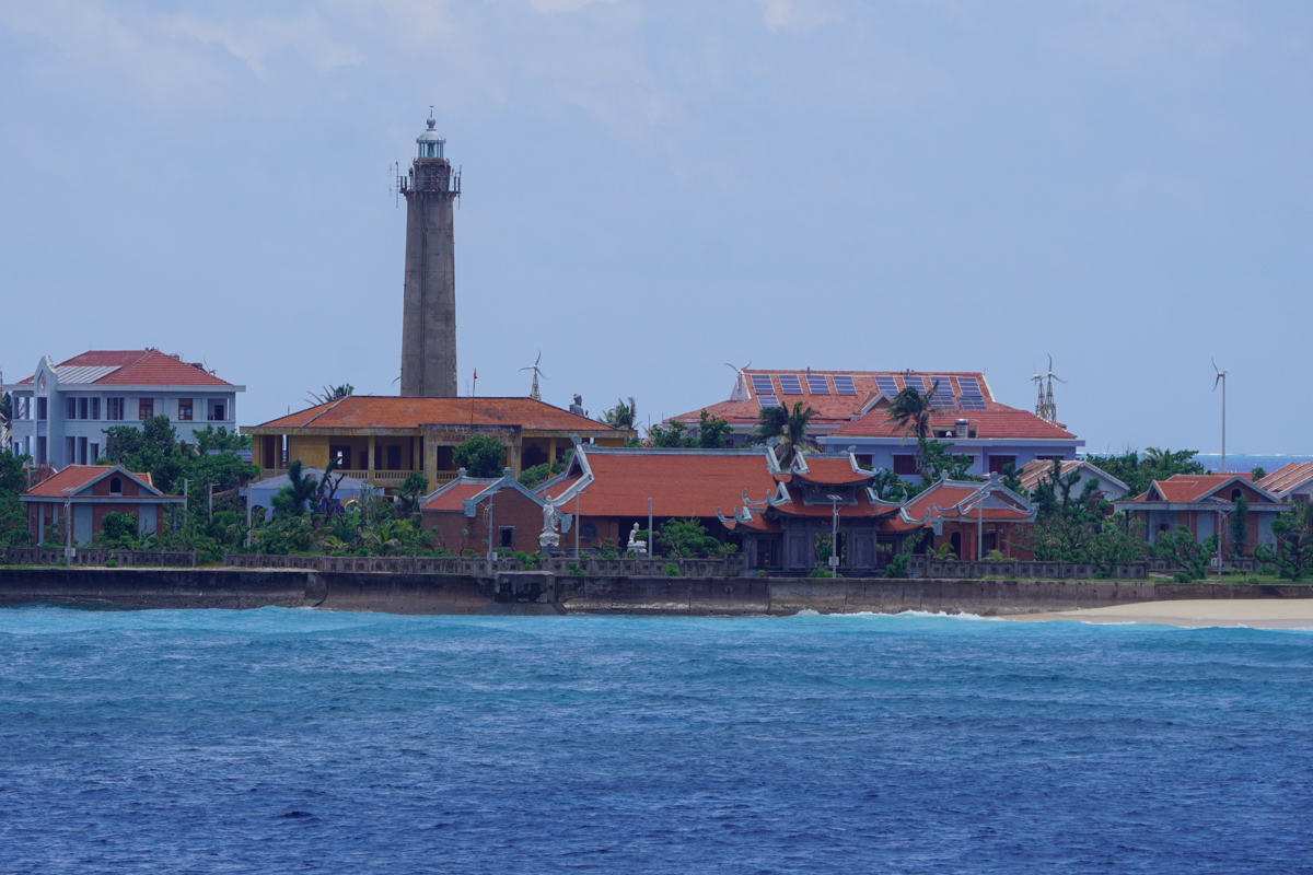 Пагоды на острове Чыонгша