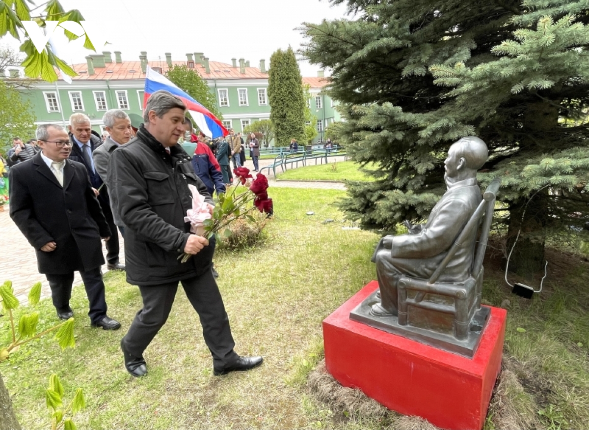 В Институте Хо Ши Мина при Санкт‑Петербургском государственном университете праздновали 132-ую годовщину со дня рождения дяди Хо